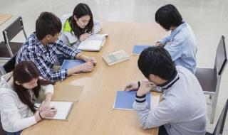 上课玩手机被发现了怎么解释然后不被没收 上课玩手机被退学