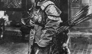 五味杂陈的电车行